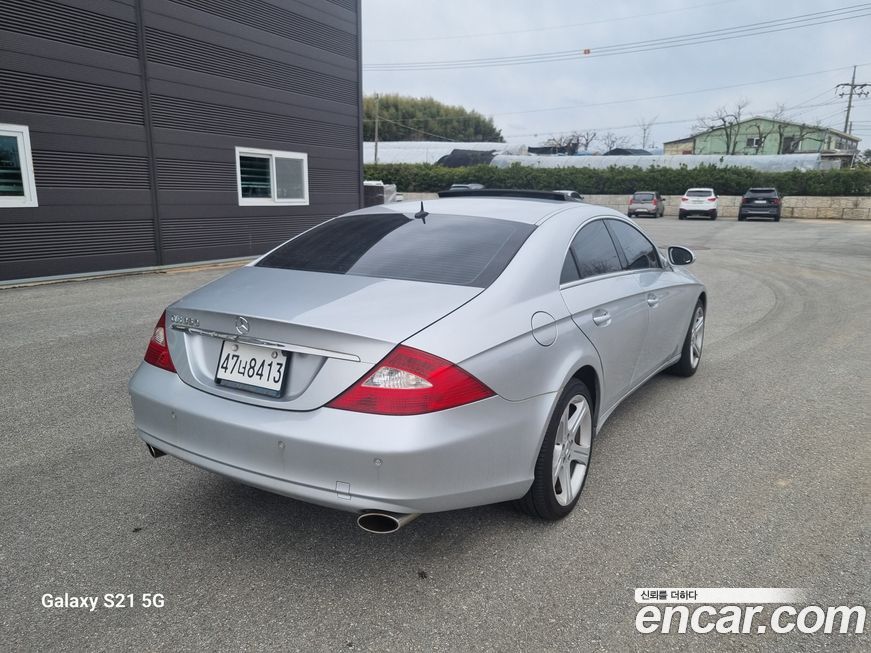 Mercedes-Benz CLS-Class 2005