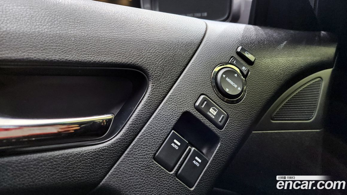 Hyundai Genesis 2011