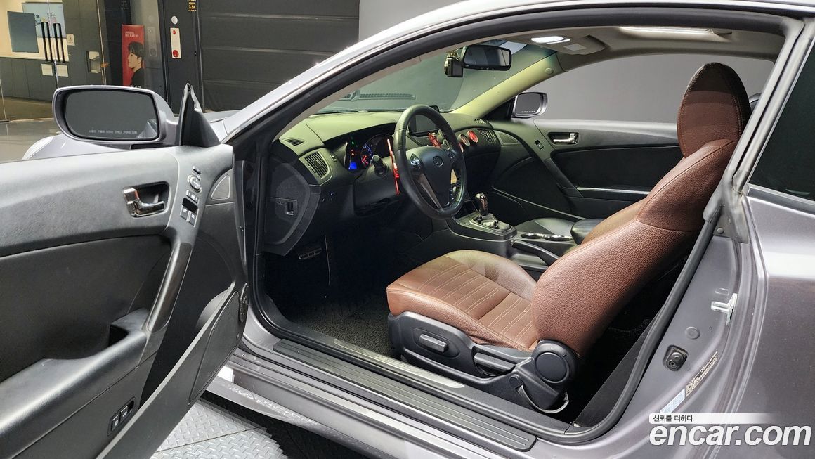 Hyundai Genesis 2011