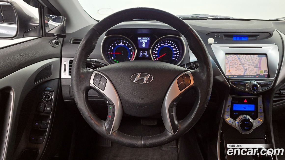 Hyundai AVANTE 2011