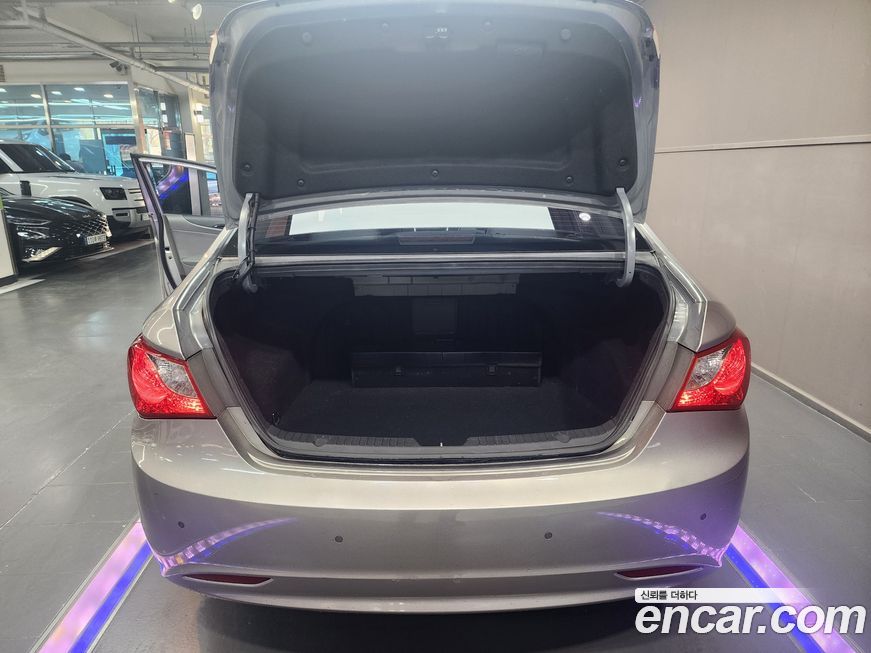 Hyundai Sonata 2010