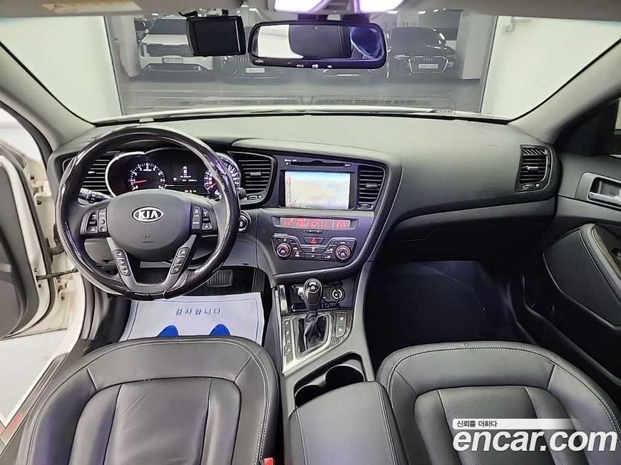 Kia K5 2011