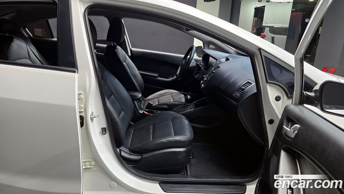 Kia K3 2013