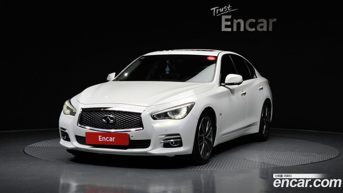 Infiniti Q50 2015