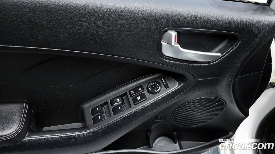 Kia K3 2013