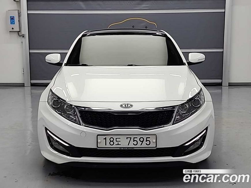 Kia K5 2011