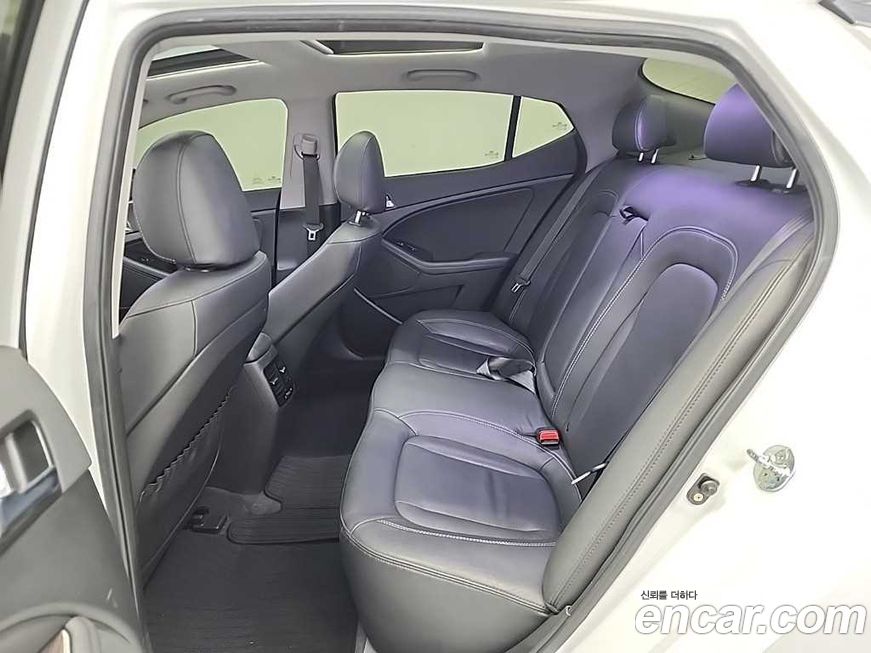 Kia K5 2011