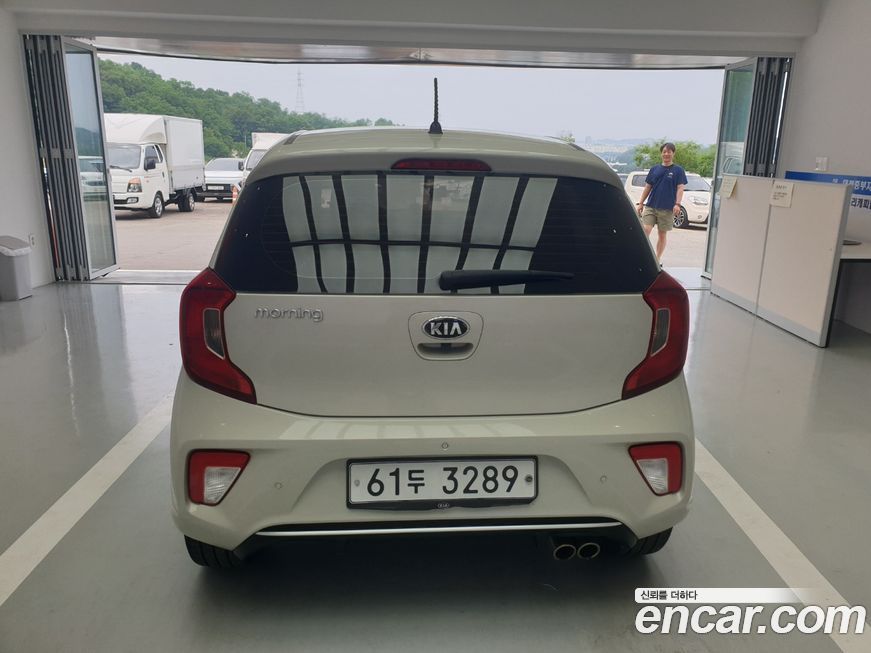 Kia morning 2017