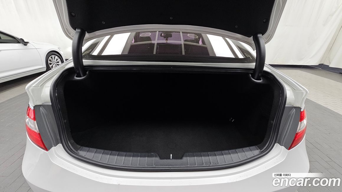 Hyundai Grandeur 2015