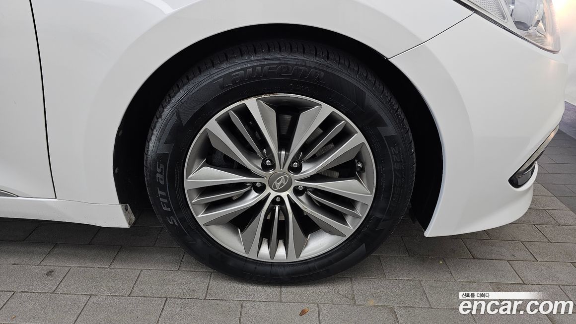 Hyundai Grandeur 2015