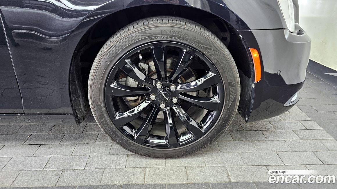 Chrysler 300C 2015
