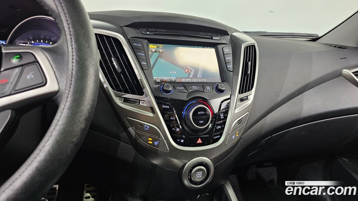 Hyundai Veloster 2012