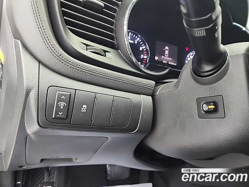 Kia K5 2011