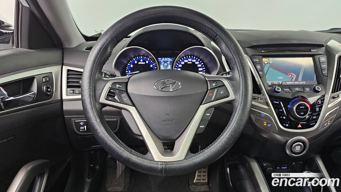 Hyundai Veloster 2012