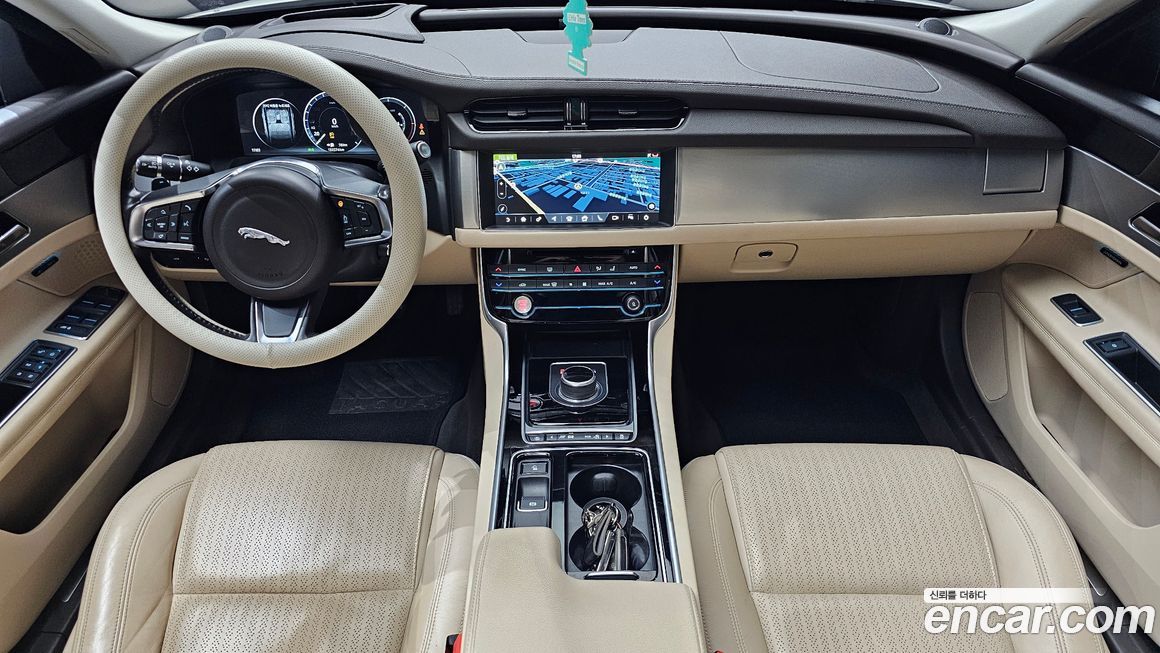 Jaguar XF 2018