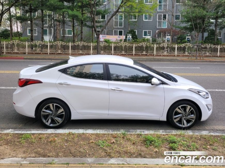 Hyundai AVANTE 2014