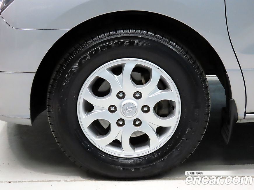 Hyundai Starex 2013