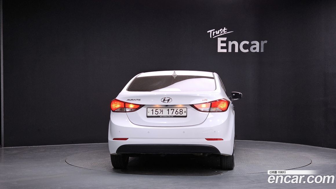 Hyundai AVANTE 2015