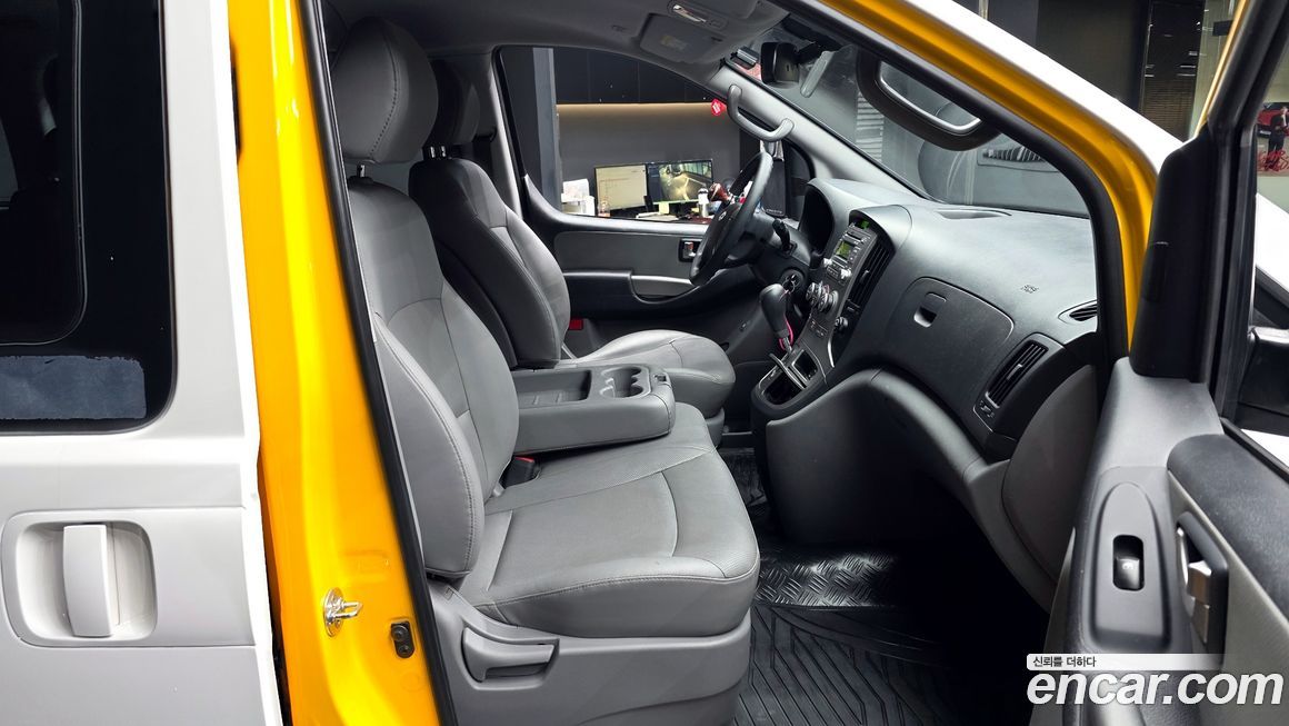 Hyundai Starex 2015