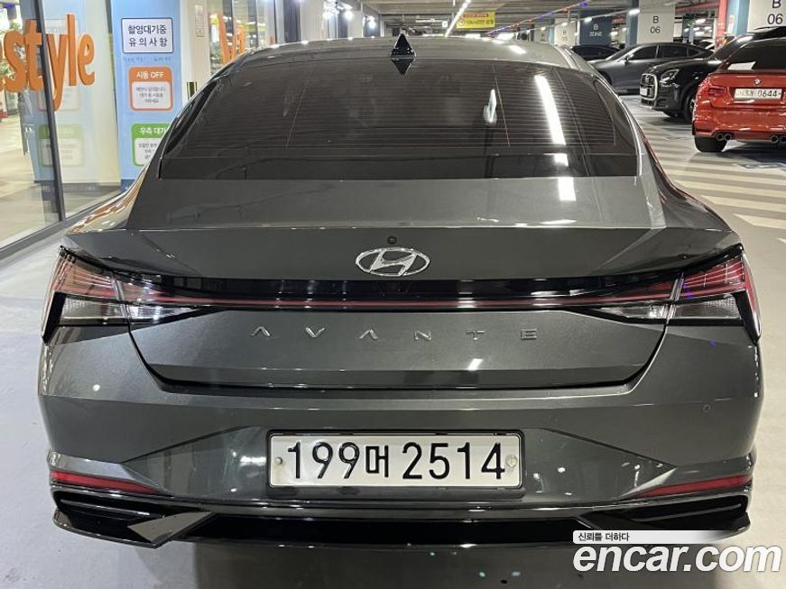 Hyundai AVANTE 2021