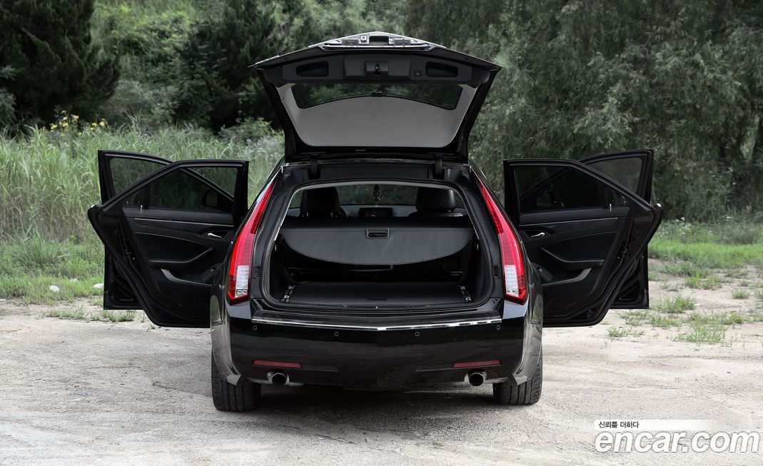Cadillac CTS 2010