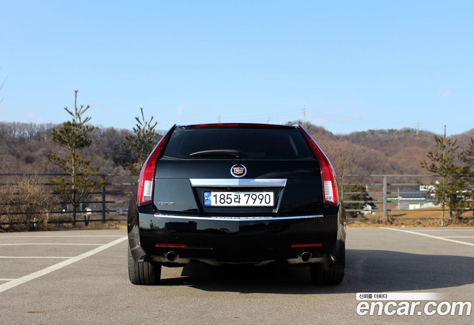 Cadillac CTS 2010