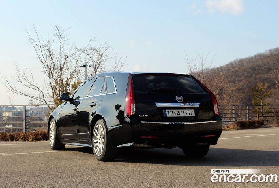 Cadillac CTS 2010
