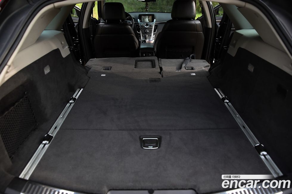 Cadillac CTS 2010
