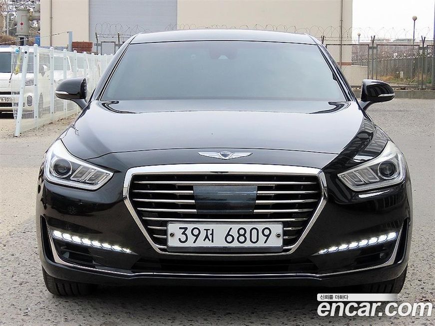 Genesis EQ900 2018