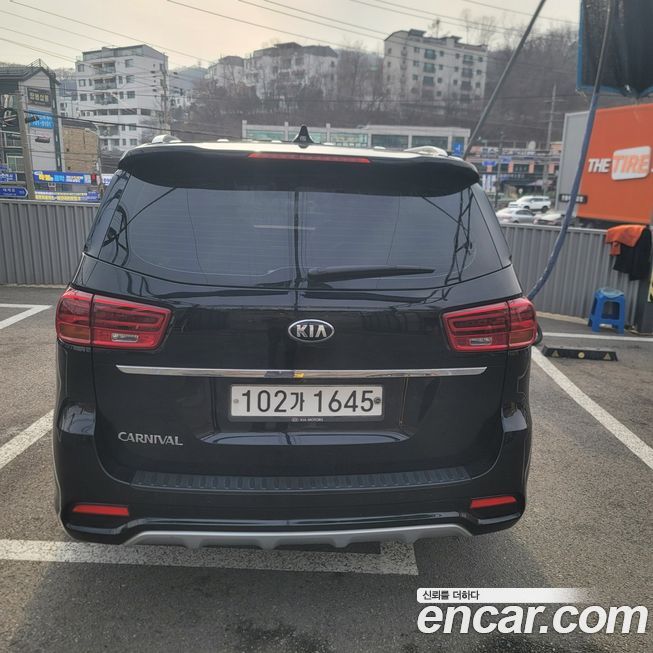 Kia Canival 2020