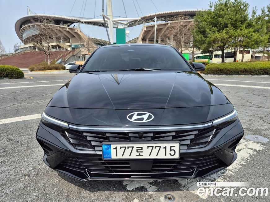 Hyundai AVANTE 2024