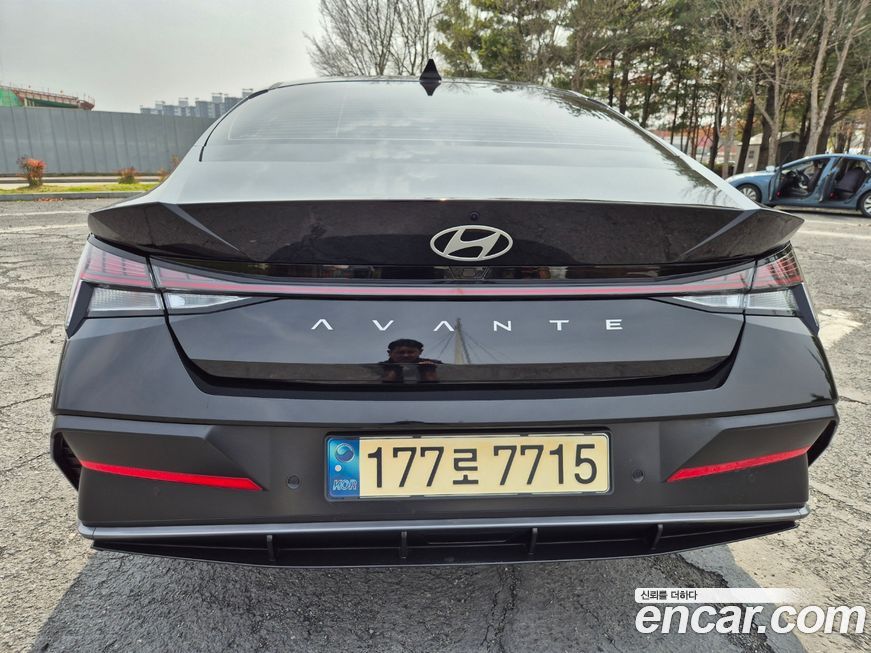 Hyundai AVANTE 2024
