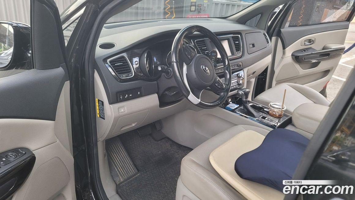 Kia Canival 2020