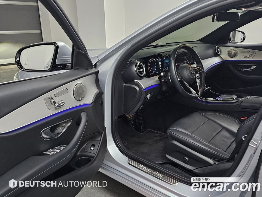 Mercedes-Benz E-Class 2021