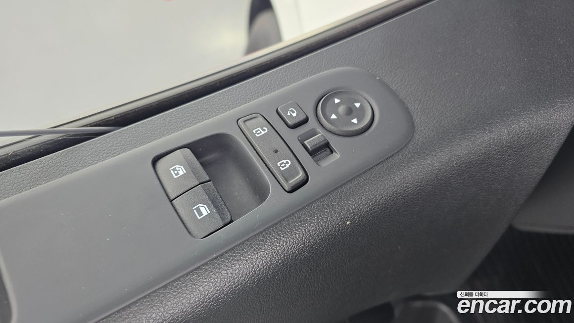 Hyundai Staria 2023