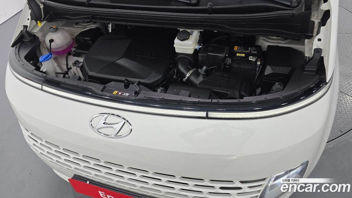 Hyundai Staria 2023