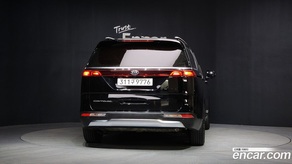 Kia Canival 2021