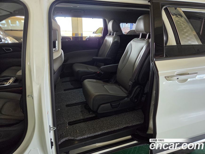 Kia Canival 2025