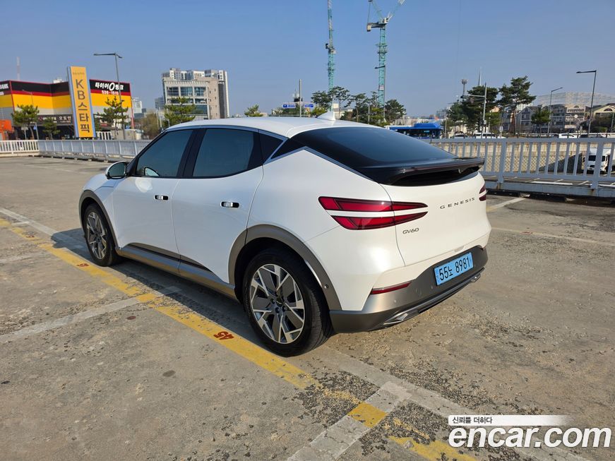 Genesis GV60 2023
