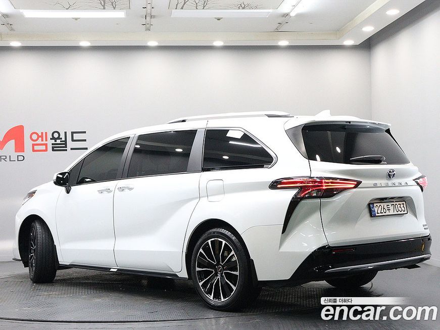 Toyota Sienna 2023