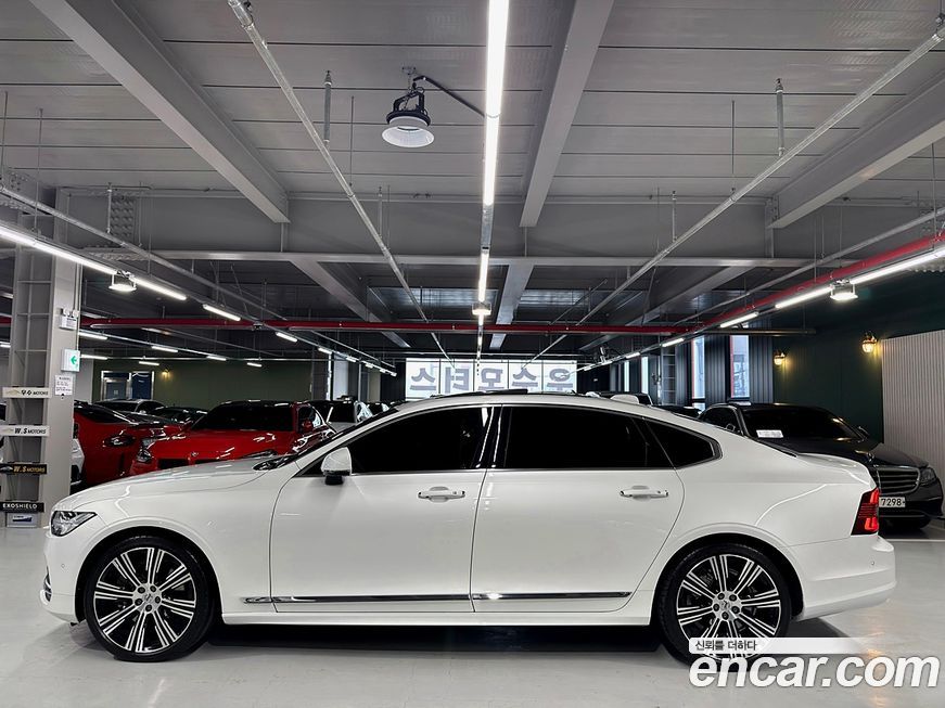 Volvo S90 2023