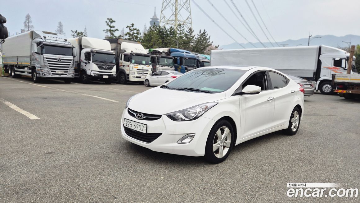 Hyundai AVANTE 2012