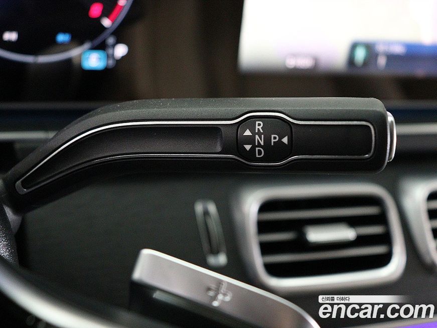 Mercedes-Benz GLE-Class 2025