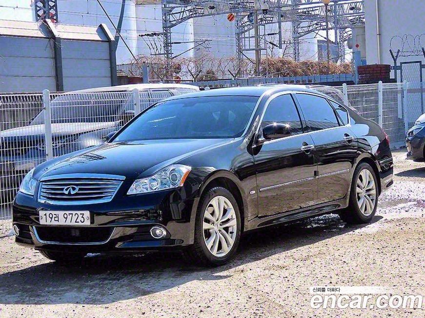 Infiniti M 2010