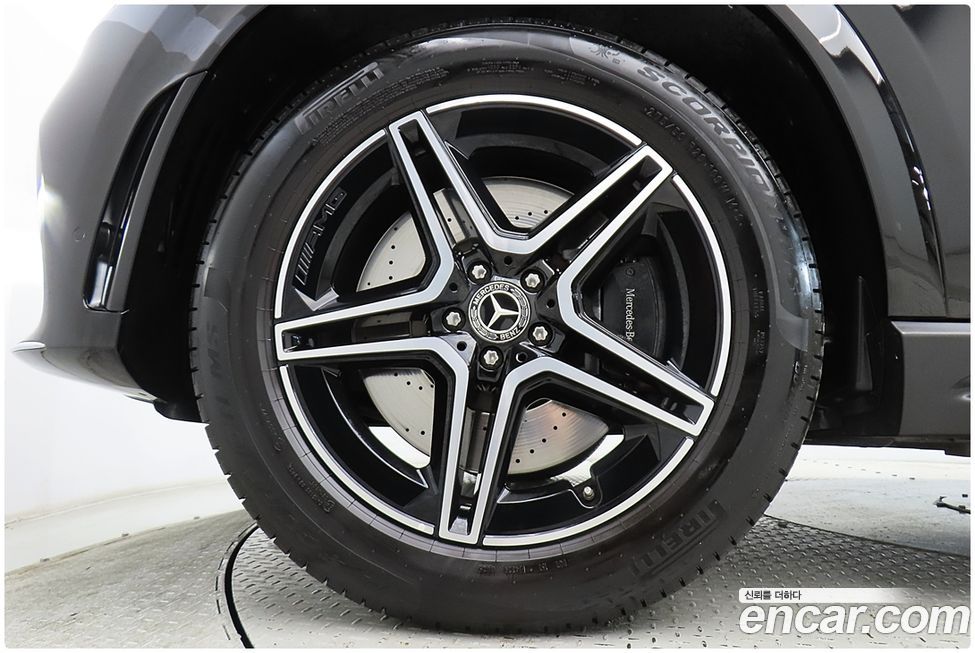 Mercedes-Benz GLE-Class 2021