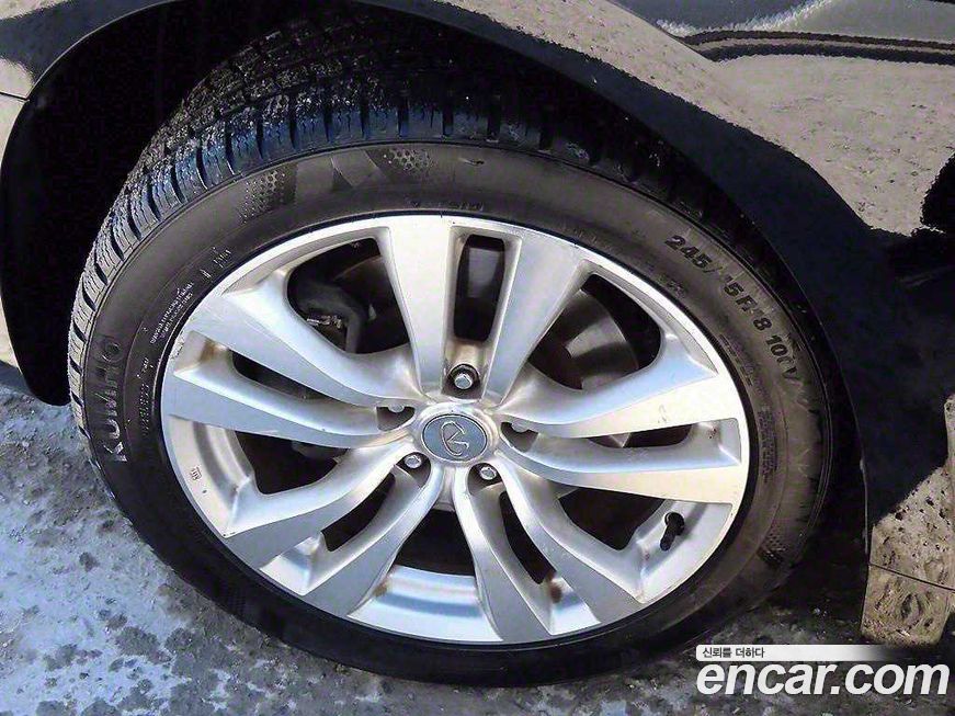 Infiniti M 2010
