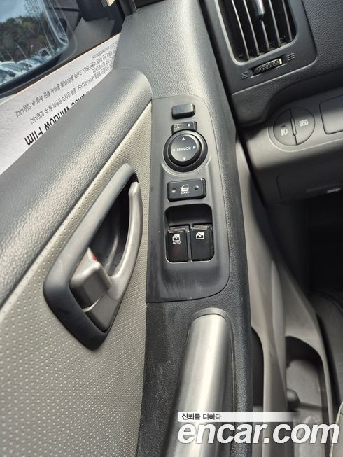 Hyundai Starex 2016
