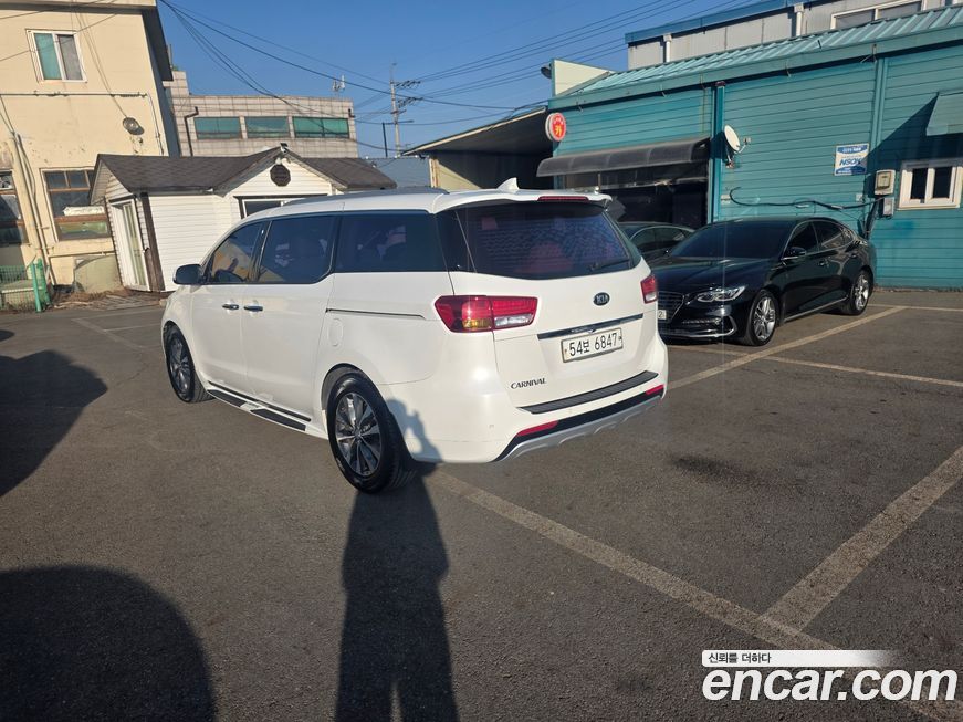 Kia Canival 2016