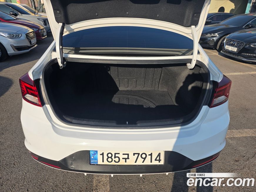 Hyundai AVANTE 2019
