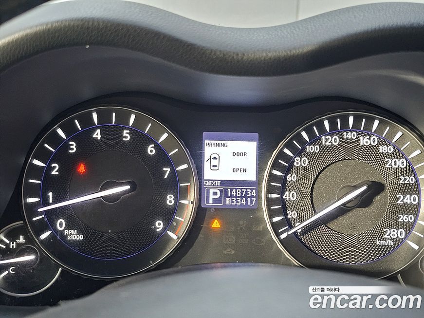 Infiniti M 2012